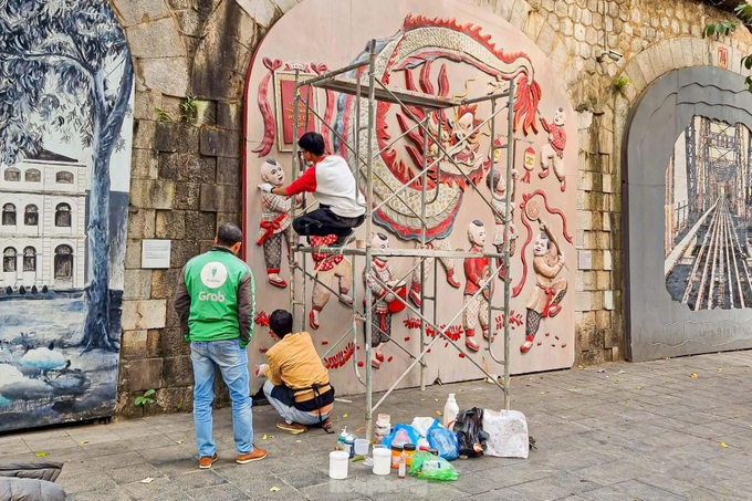 Hanoi mural street gets upgrade - 4