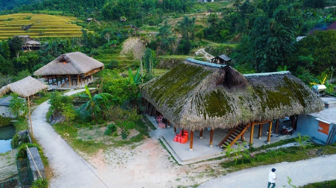 Beautiful moss-covered stilt houses in Ha Giang - 2