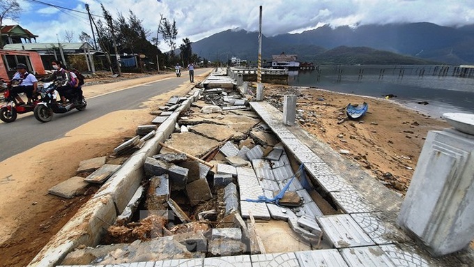 Concerns raised over under-way road project’s damage - 3