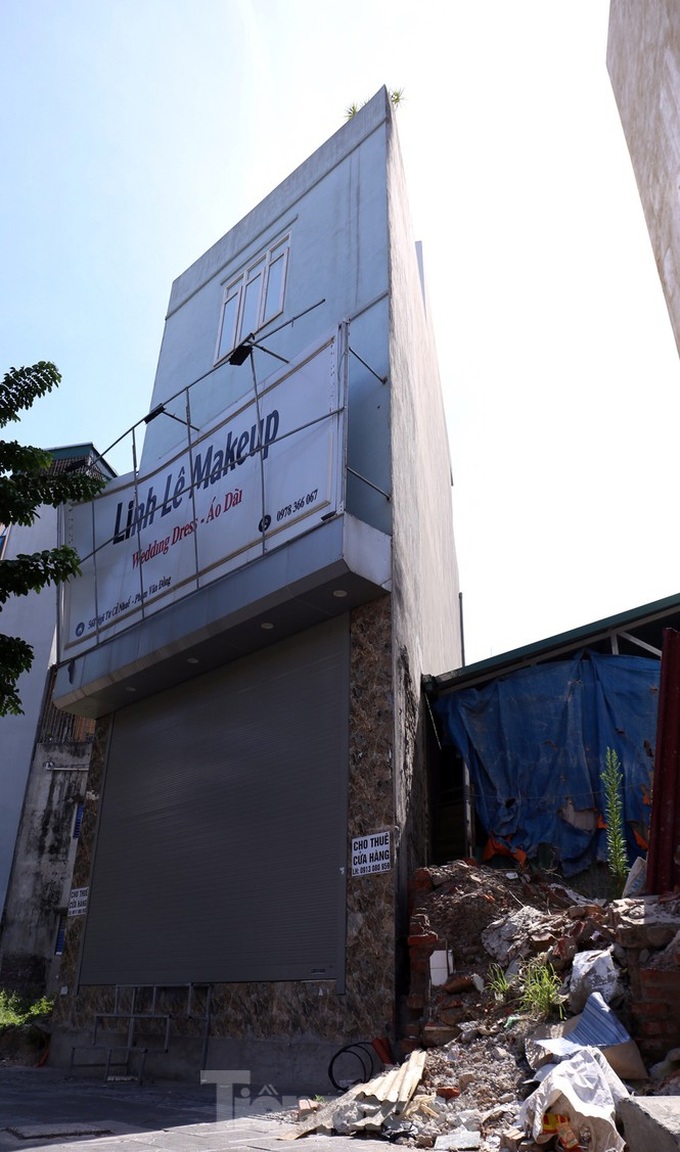 Super-tiny houses remain a problem in Hanoi - 4 Super-tiny houses remain a problem in Hanoi - 4
