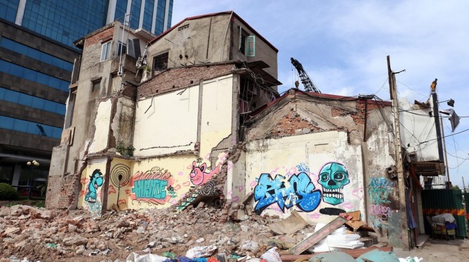 Super-tiny houses remain a problem in Hanoi - 2 Super-tiny houses remain a problem in Hanoi - 2