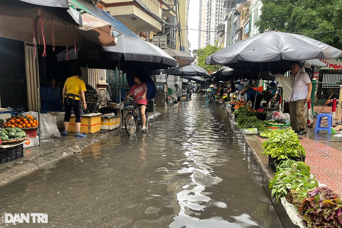 Hanoi localities still at high risk of inundation - 1