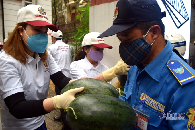 Embassies support Vietnamese watermelon farmers - 3 Embassies support Vietnamese watermelon farmers - 3
