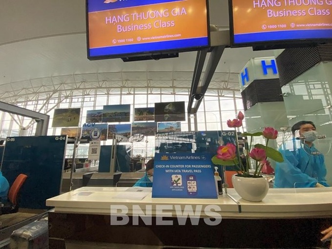 Vietnam Airlines pilots IATA Travel Pass on flight to Europe - 1