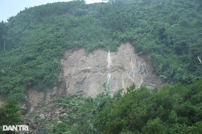 Landslide partially buries hydropower plant, leaving one missing - 2 Landslide partially buries hydropower plant, leaving one missing - 2