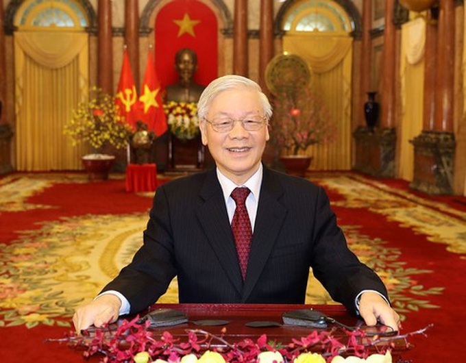 Top Vietnamese leader extends New Year greetings - 1