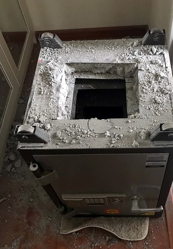 VND8bn robbery reported at Hanoi Ciputra apartment - 3