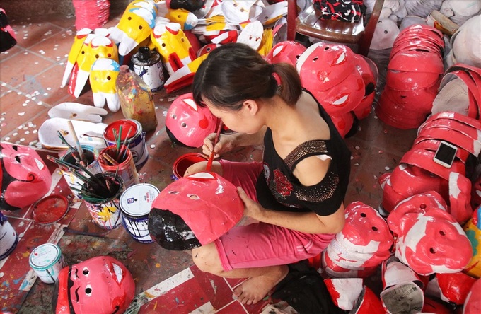 Traditional craft village busy ahead of Mid-Autumn Festival - 3