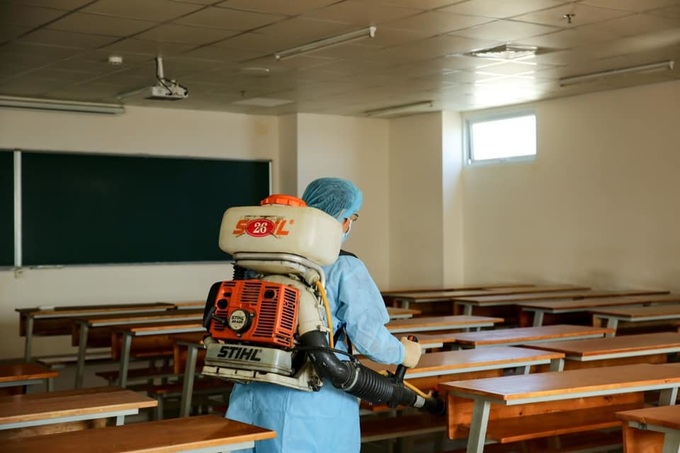 HCM City students return to school after improved Covid-19 situation - 1 HCM City students return to school after improved Covid-19 situation - 1