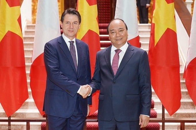 Vietnamese, Italian PMs agree to raise bilateral trade to US$6 bln by 2020 - 1