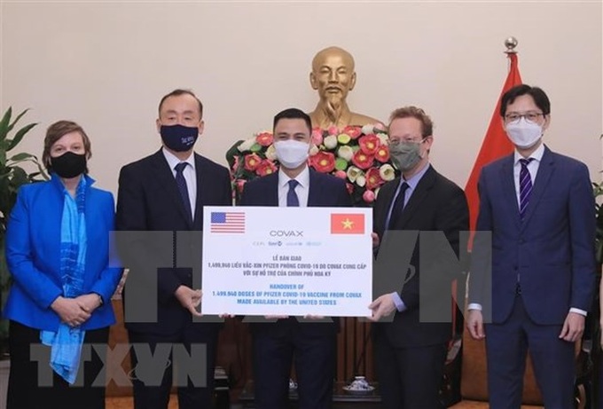 Vietnam receives 1.5 million COVID-19 vaccine doses from COVAX - 1