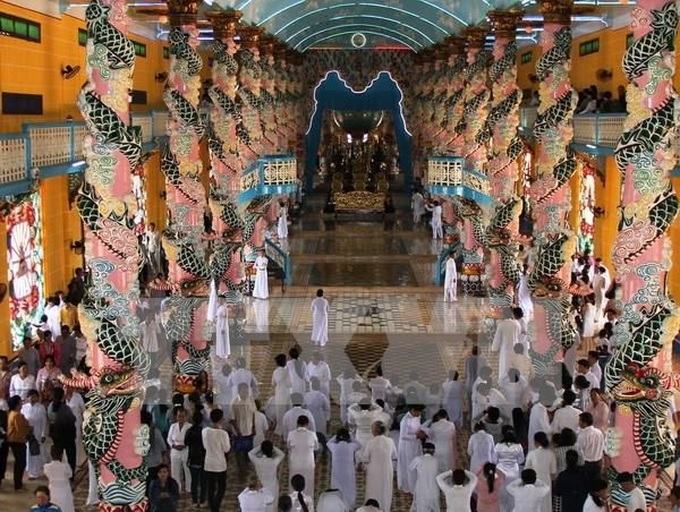Cao Dai followers celebrate festival in Tay Ninh province - 1