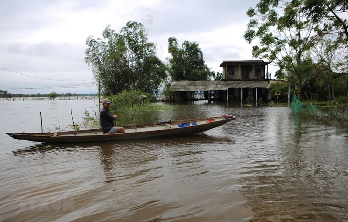 Thua Thien-Hue Province to build 430 flood-proof houses - 1