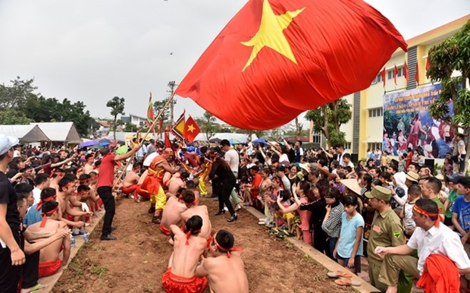 Vietnam’s tug-of-war games, ritual receive UNESCO’s certificate - 1