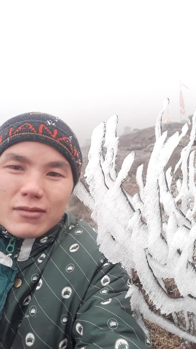 Frosts cover Fansipan Mountain - 8 Frosts cover Fansipan Mountain - 8