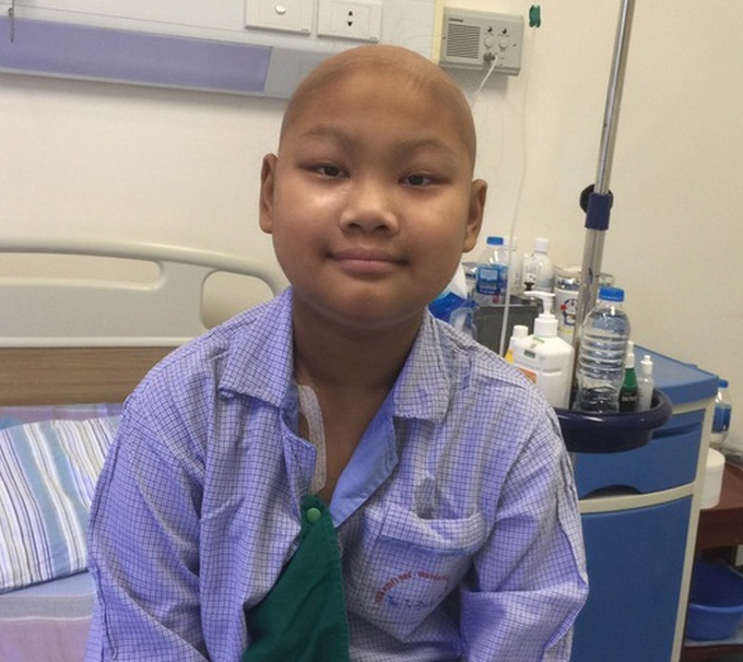 Poor girl saved from leukemia thanks to community support - 1