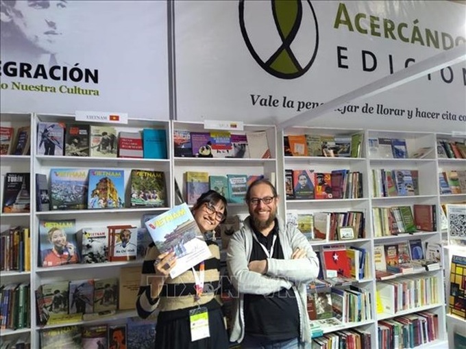 Vietnamese space introduced at Buenos Aires Int'l Book Fair - 1 Vietnamese space introduced at Buenos Aires Int'l Book Fair - 1