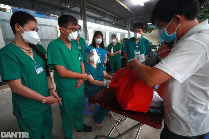 Hospital returns belongings of dead Covid-19 patients to families - 5