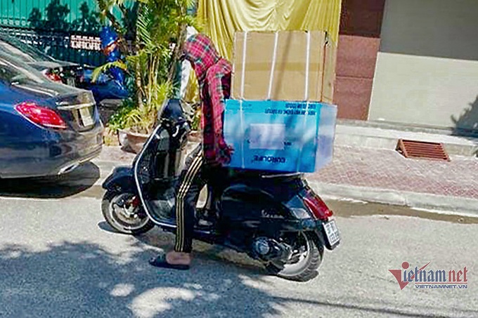 Many Vietnamese localities struggling scorching heat - 8