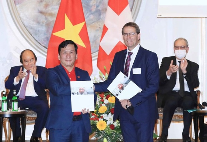 Vietjet signs 150-million-USD deal with Swiss MRO service provider - 1
