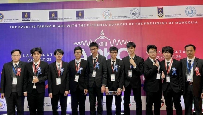 Vietnam wins four bronzes at Asian Physics Olympiad 2023 - 1 Vietnam wins four bronzes at Asian Physics Olympiad 2023 - 1