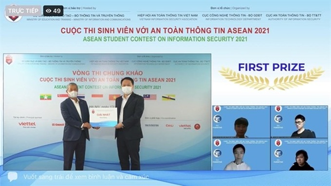 Vietnamese students win ASEAN Student Contest on Information and Technology - 1