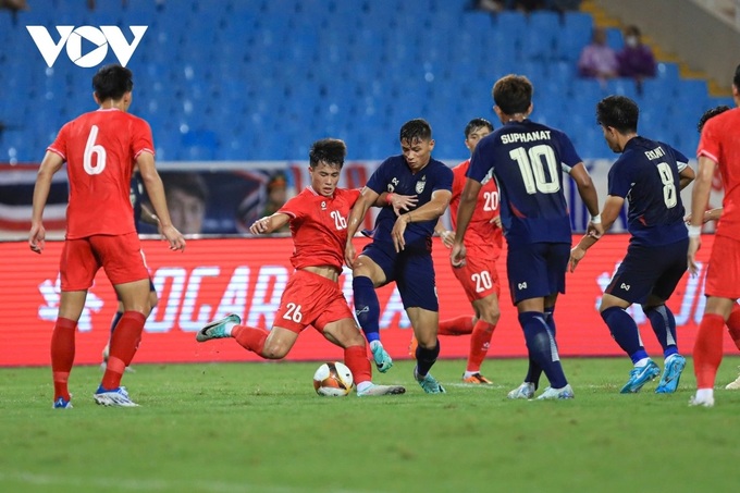 Vietnam lose 1-2 to Thailand in LPBank Cup friendly - 1