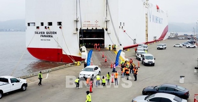 First batch of Vinfast's VF 8 electric cars arrives in US - 1