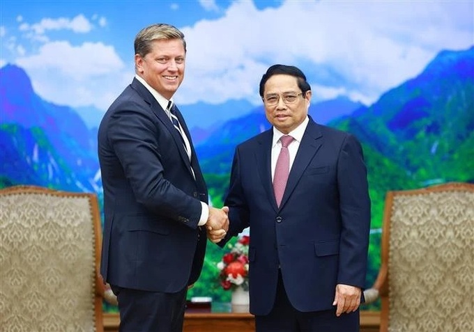 Prime Minister receives SpaceX Senior Vice President - 1 Prime Minister receives SpaceX Senior Vice President - 1