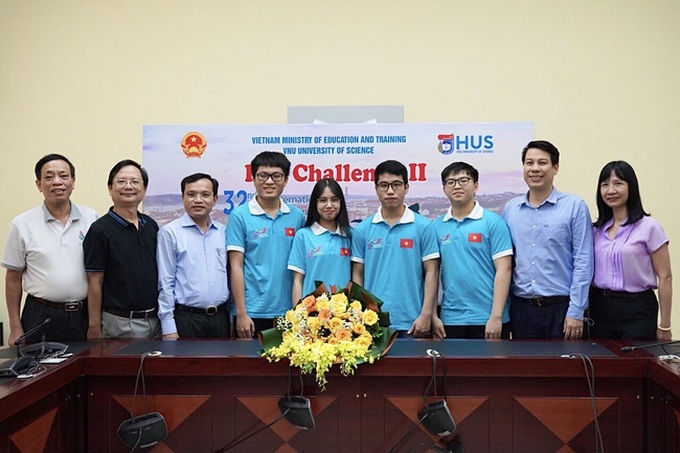 Vietnamese students win International Biology Olympiad prizes - 1 Vietnamese students win International Biology Olympiad prizes - 1