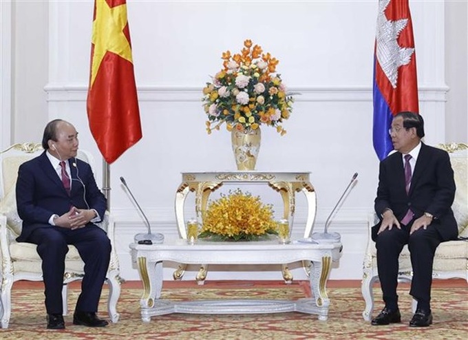 President Nguyen Xuan Phuc meets Cambodian Government leaders - 1