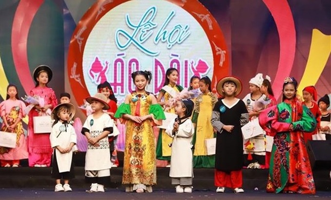First Vietnamese Children’s “Ao Dai” Festival held in Phu Tho - 1