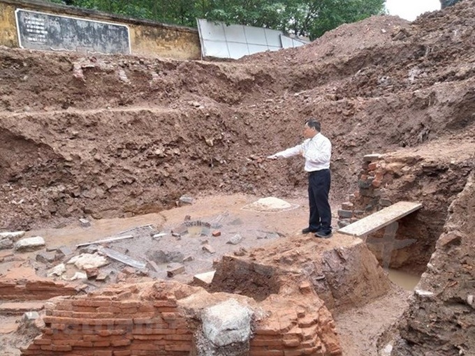 New vestiges found during excavation at Thang Long Imperial Citadel - 1