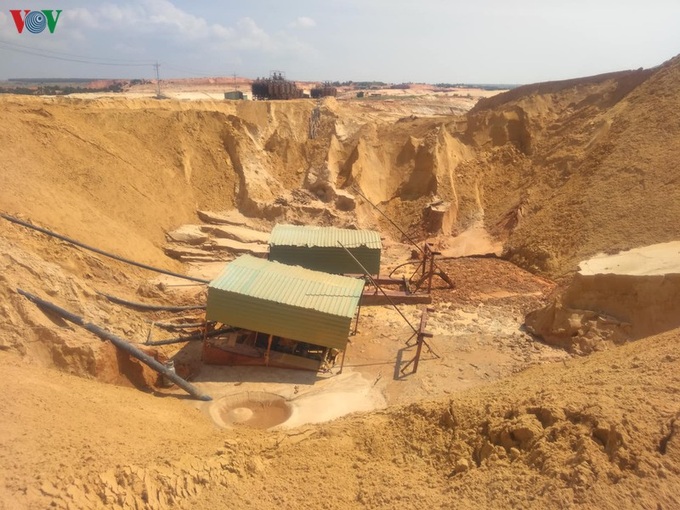 Binh Thuan titan mine suspended following fatal accident - 1