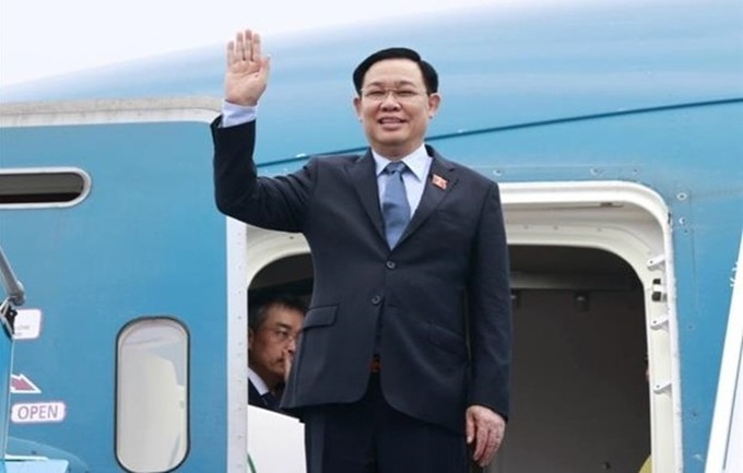 NA leader leaves Hanoi for visits to Australia, New Zealand - 1 NA leader leaves Hanoi for visits to Australia, New Zealand - 1