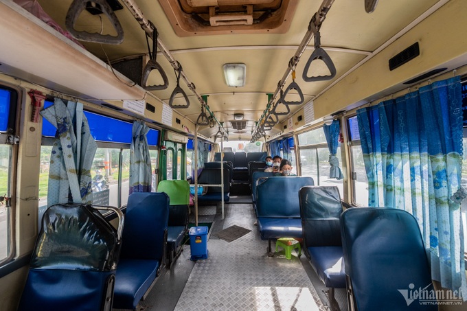 HCM City buses face severe deterioration - 2