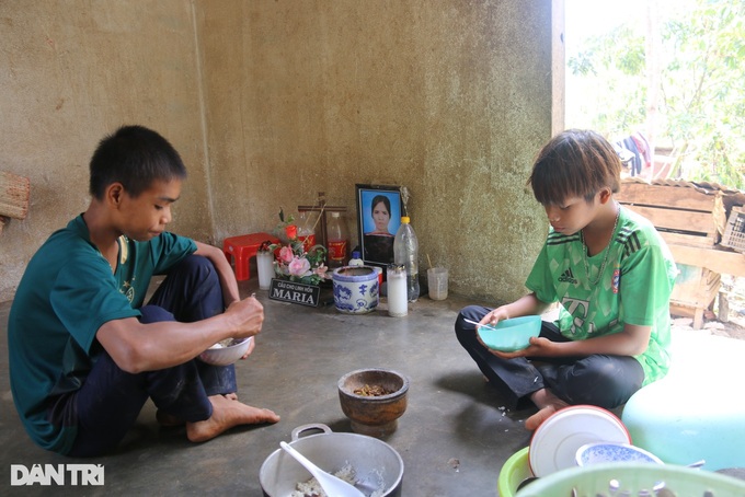 Two Dak Nong brothers receive over VND2 billion in public donations - 1 Two Dak Nong brothers receive over VND2 billion in public donations - 1
