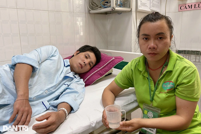 Dantri/DTiNews readers support Lao Cai man’s heart surgery - 1