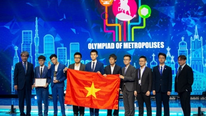 Vietnamese students won three golds at IOM 2019 - 1