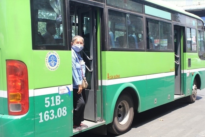 HCM City to cut 51,000 bus services during Tet - 1