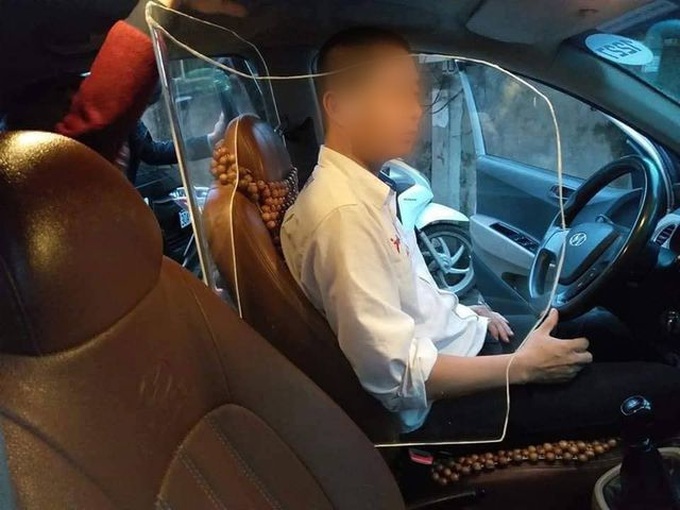 Vietnam Register shows support to taxi cabs with passenger partitions - 1