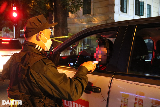 Hanoi cyclists face alcohol tests - 2