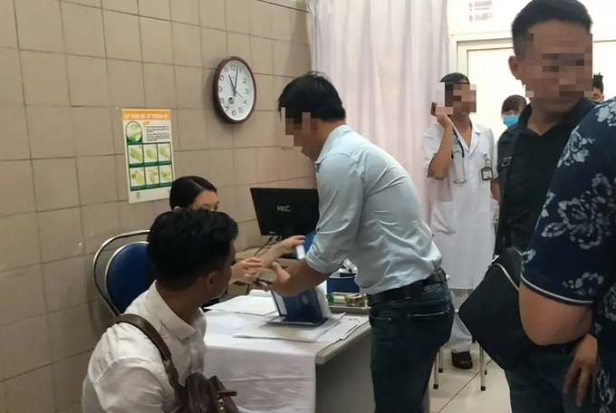 Free medical checks-up for residents following Rang Dong fire - 1