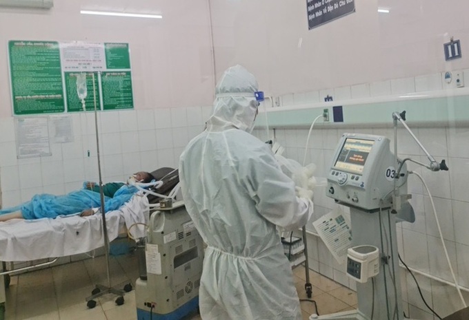 Many asymptomatic Covid-19 patients in HCM City suddenly worsen - 1