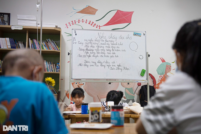 Class for leukaemia children at Hanoi hospital - 3 Class for leukaemia children at Hanoi hospital - 3