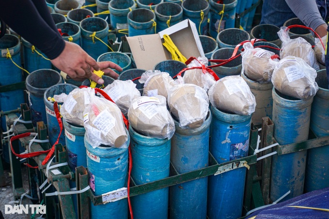 Teams ready for Da Nang International Fireworks Festival opening ceremony - 2