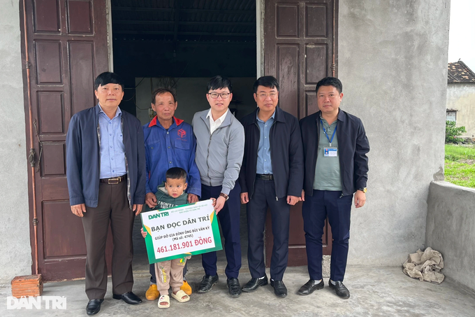 Dantri/DTiNews readers support abandoned boy in Quang Binh - 1 Dantri/DTiNews readers support abandoned boy in Quang Binh - 1