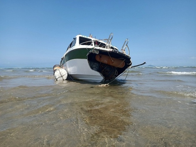 Hoi An captain jailed following deadly tourist boat accident - 2 Hoi An captain jailed following deadly tourist boat accident - 2