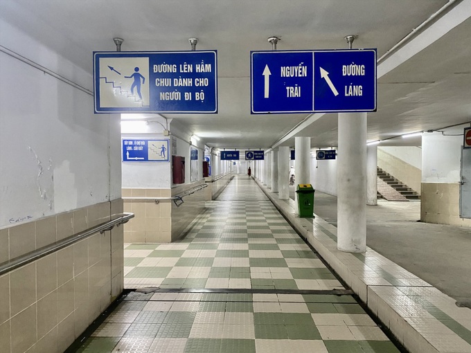 Hanoi subways largely abandoned - 4