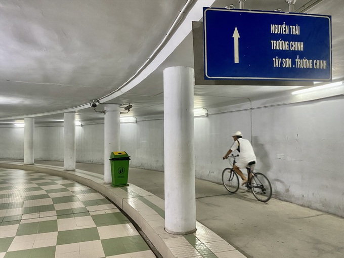 Hanoi subways largely abandoned - 3